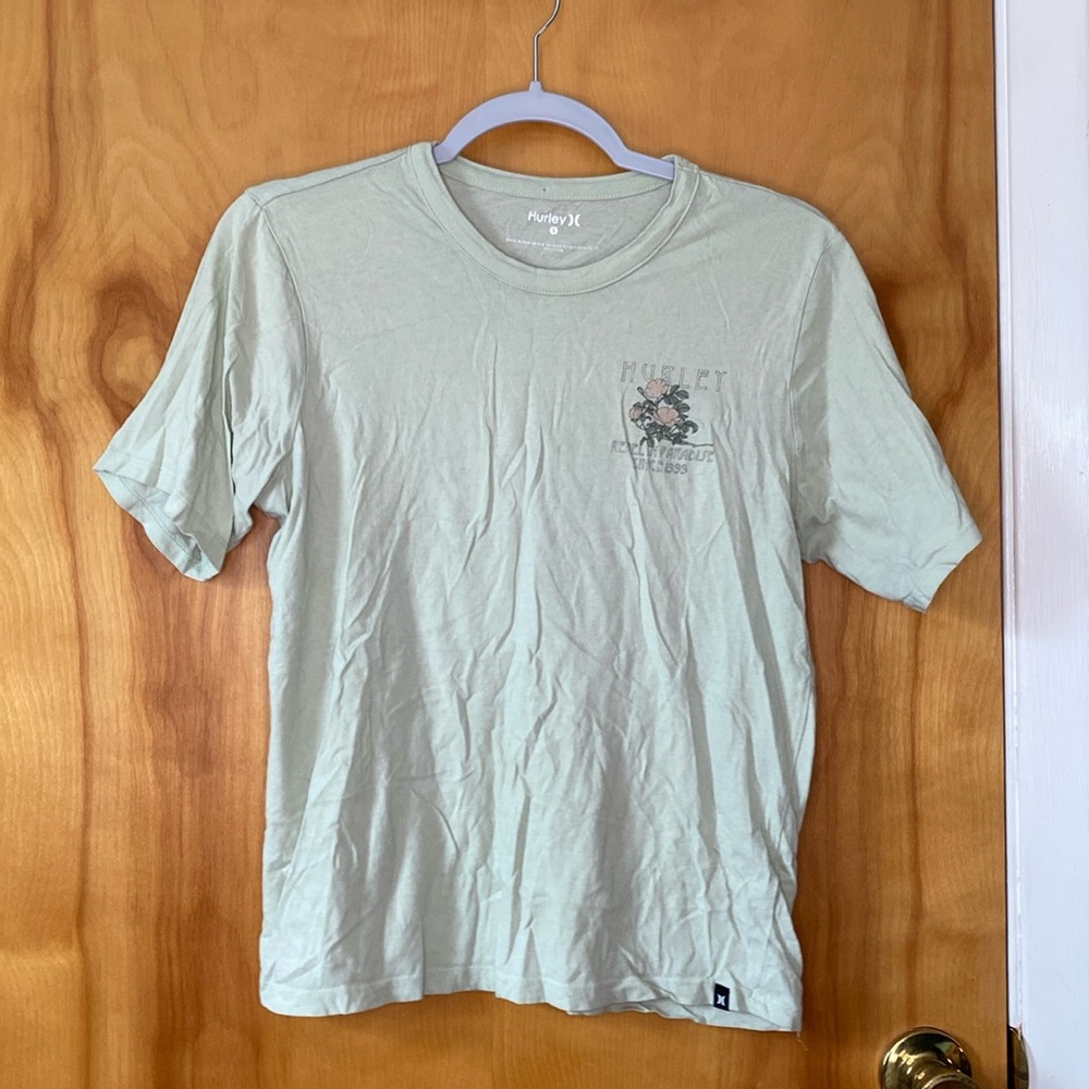 Hurley t-shirt